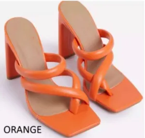 THE TRENDY MULE