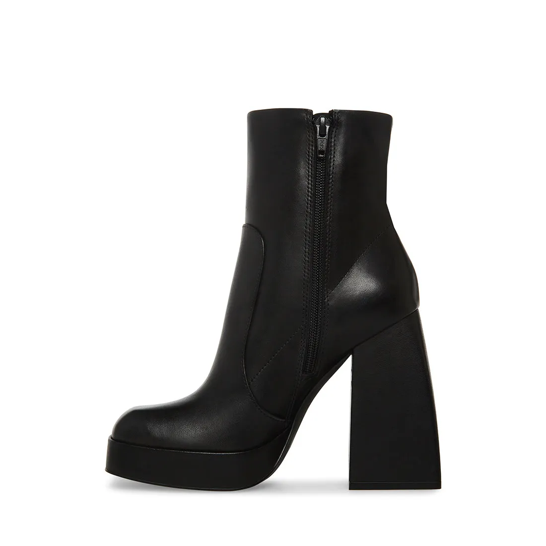 TRINA BLACK LEATHER - SM REBOOTED