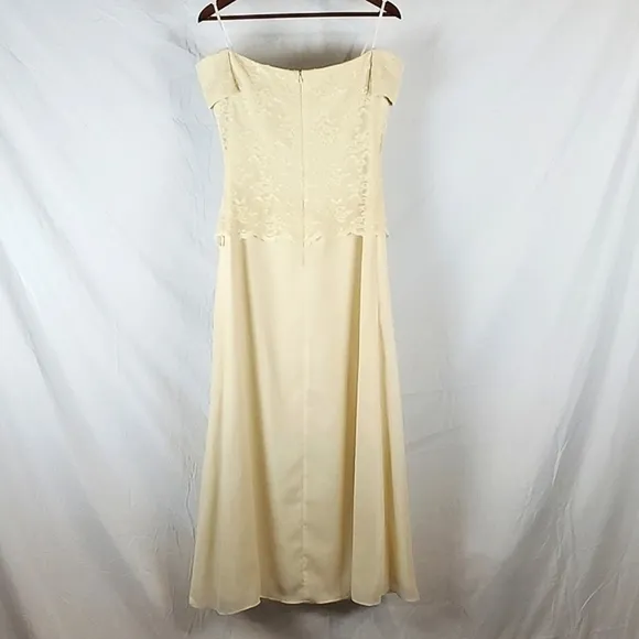 Vintage 90s Cachet Cream Lace Formal Dress