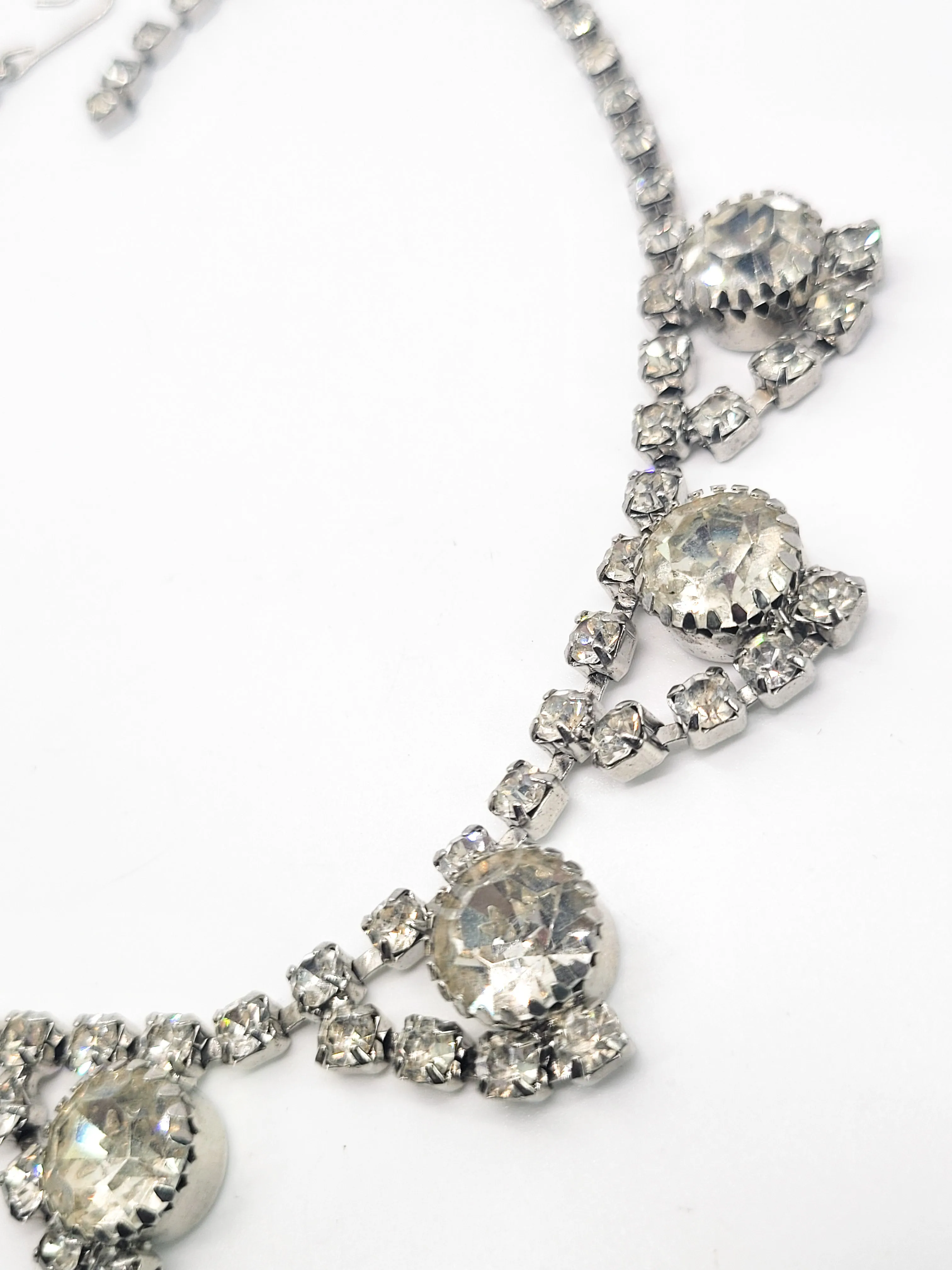 Vintage large scalloped vintage clear rhinestone choker necklace