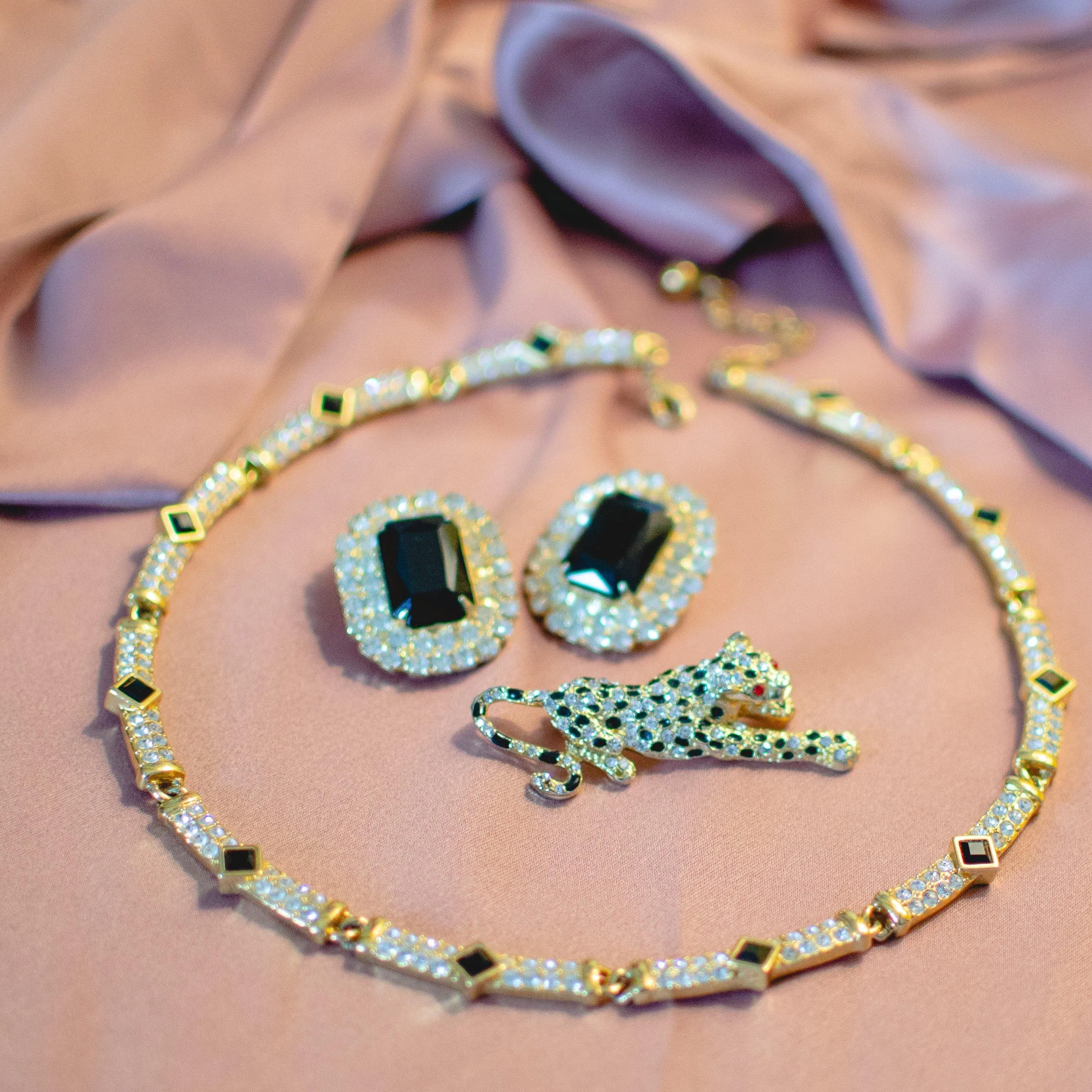 Vintage Napier Necklace, Diamante Crystals, Jet Black Rhinestones, Gold Tone Setting. Lobster Claw Clasp