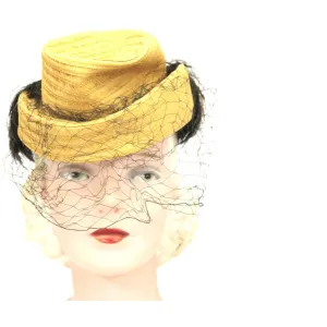 Vintage Suiter Hat Small Natural Straw Fascinator Veiled Hat Brown Feathers 1940s O/S