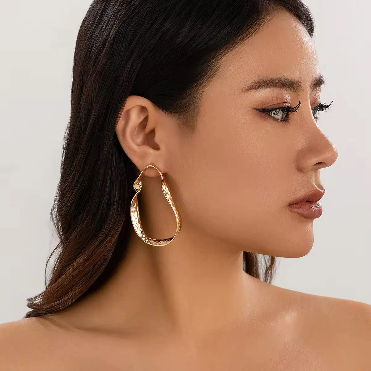 Vintage Twisted Irregular Hollow Circle Drop Earrings