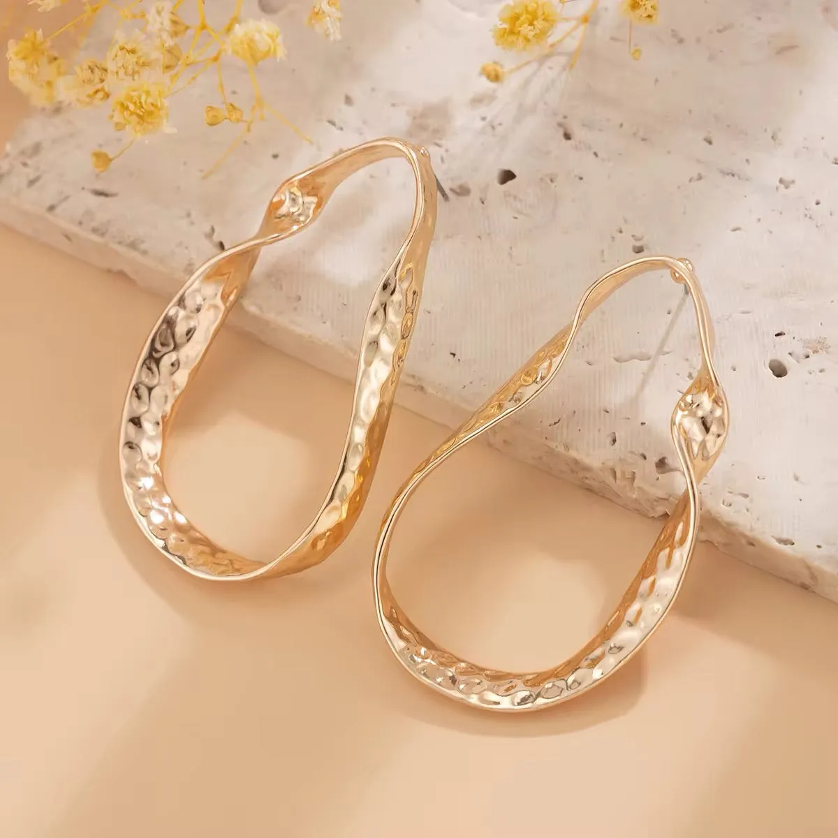 Vintage Twisted Irregular Hollow Circle Drop Earrings
