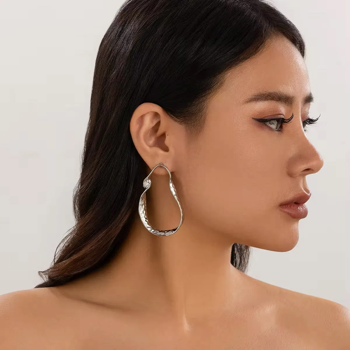 Vintage Twisted Irregular Hollow Circle Drop Earrings