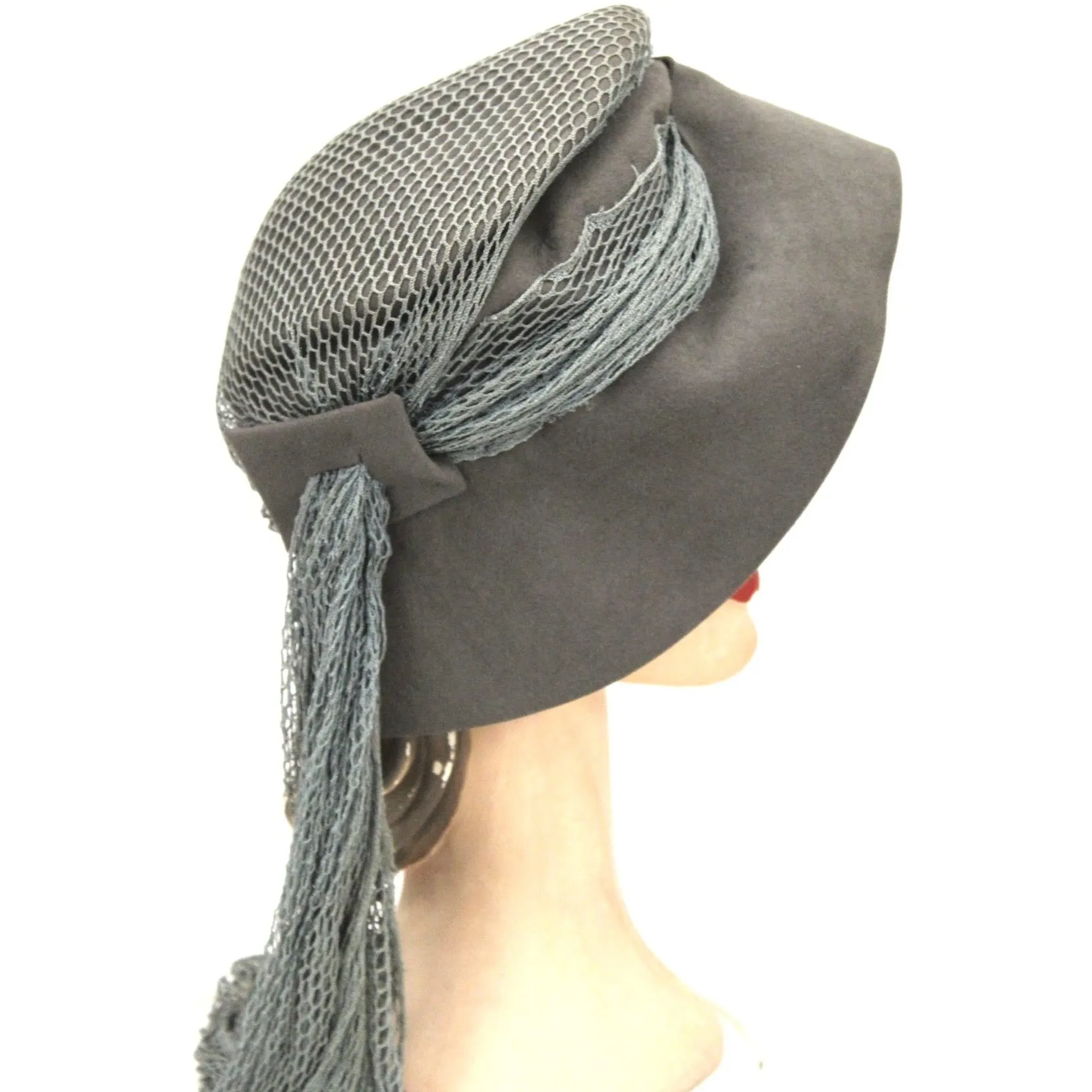 Vintage Womens Hat 1940s  Woodmere Bonnet Cloche Long Net Detail Gray Turquoise 21" Head
