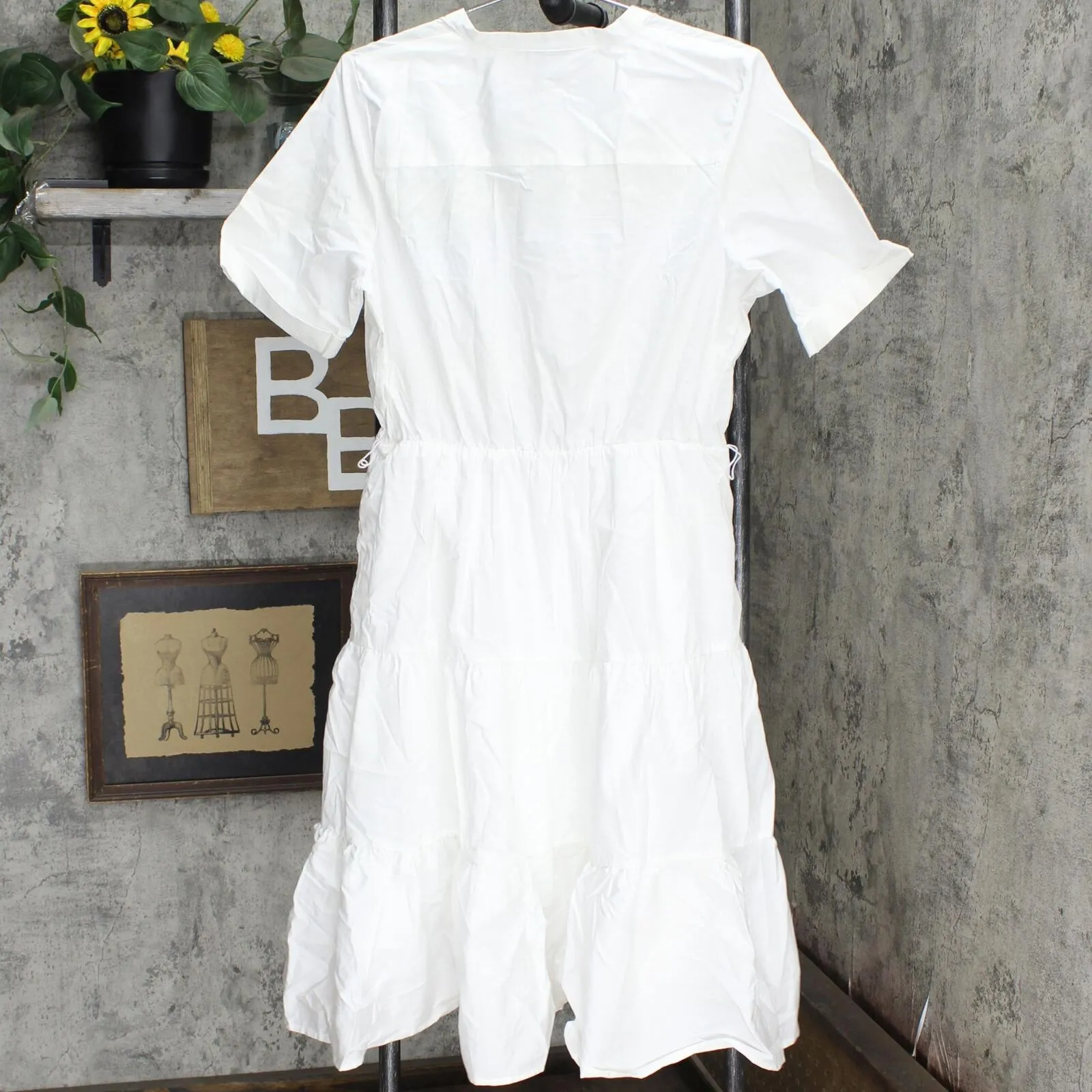 Who What Wear Women's Short Sleeve Belted Tiered Dress 78412667 White M