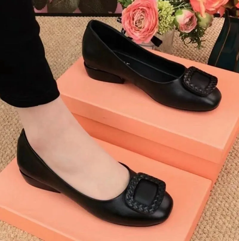 Women's Low Heel Leather Pumps