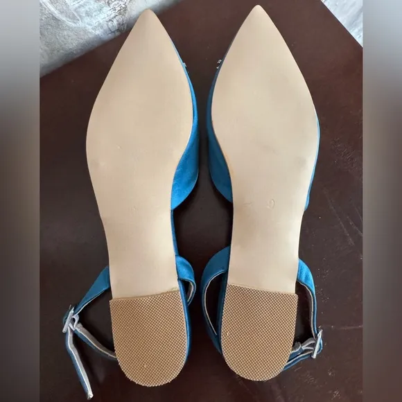 YND SATIN FLAT POINTED TOE PUMP LARGE RHINESTONE VAMP BUCKLE SIZE 10 TEAL
